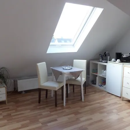 Flughafenapartement Sky View Apartment Dusseldorf