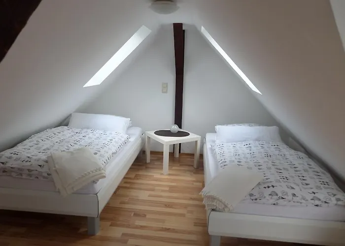 Апартаменты Flughafenapartement Sky View