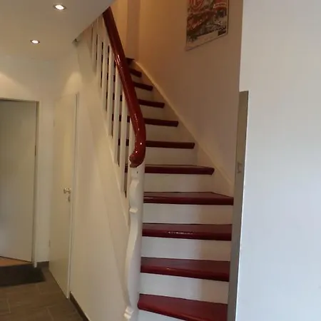 Flughafenapartement Sky View Dusseldorf